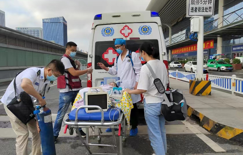 修文县救护车出租公司